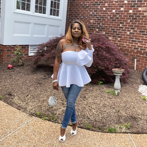 DYNAMIC! Top - Picture 2 of 7